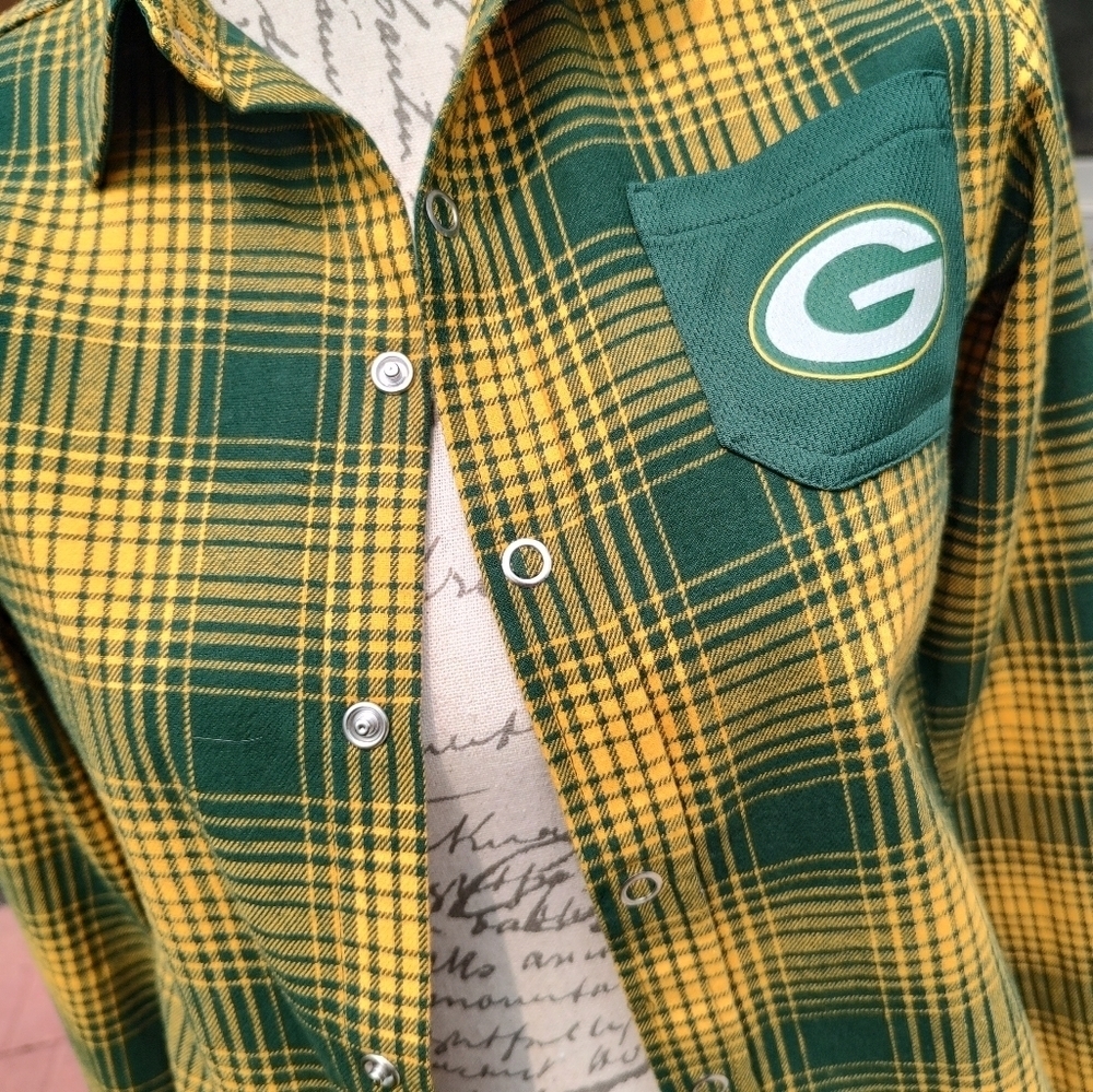 💥 3/$20 NFL Team Apparel Youth Medium Long Sleeve Plaid Shirt! NWT - Picture 3 of 8